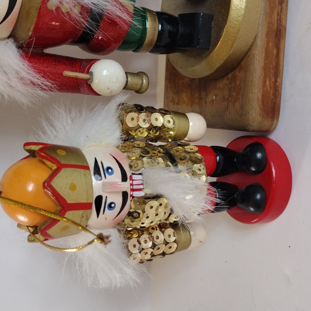 Nutcrackers - Picture 2 of 7